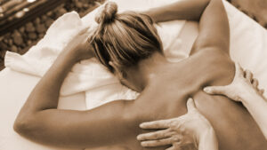 Lire la suite à propos de l’article L’art du massage sensuel : stimuler le plaisir et la connexion intime